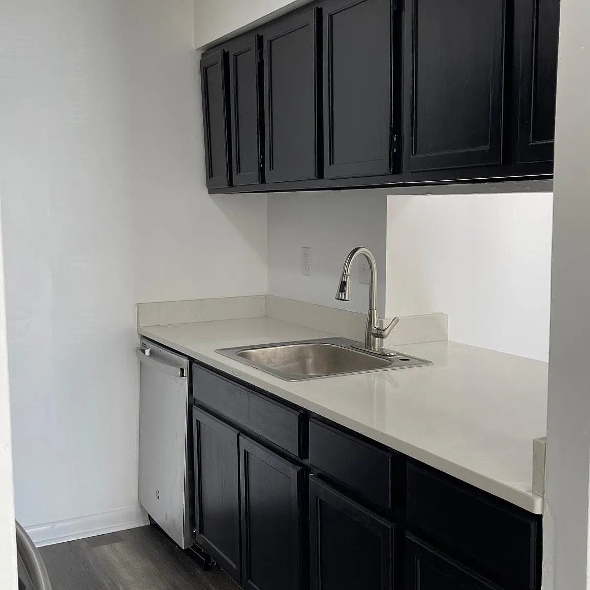 2 bed, 900 sqft, $1,625 — Photo 3