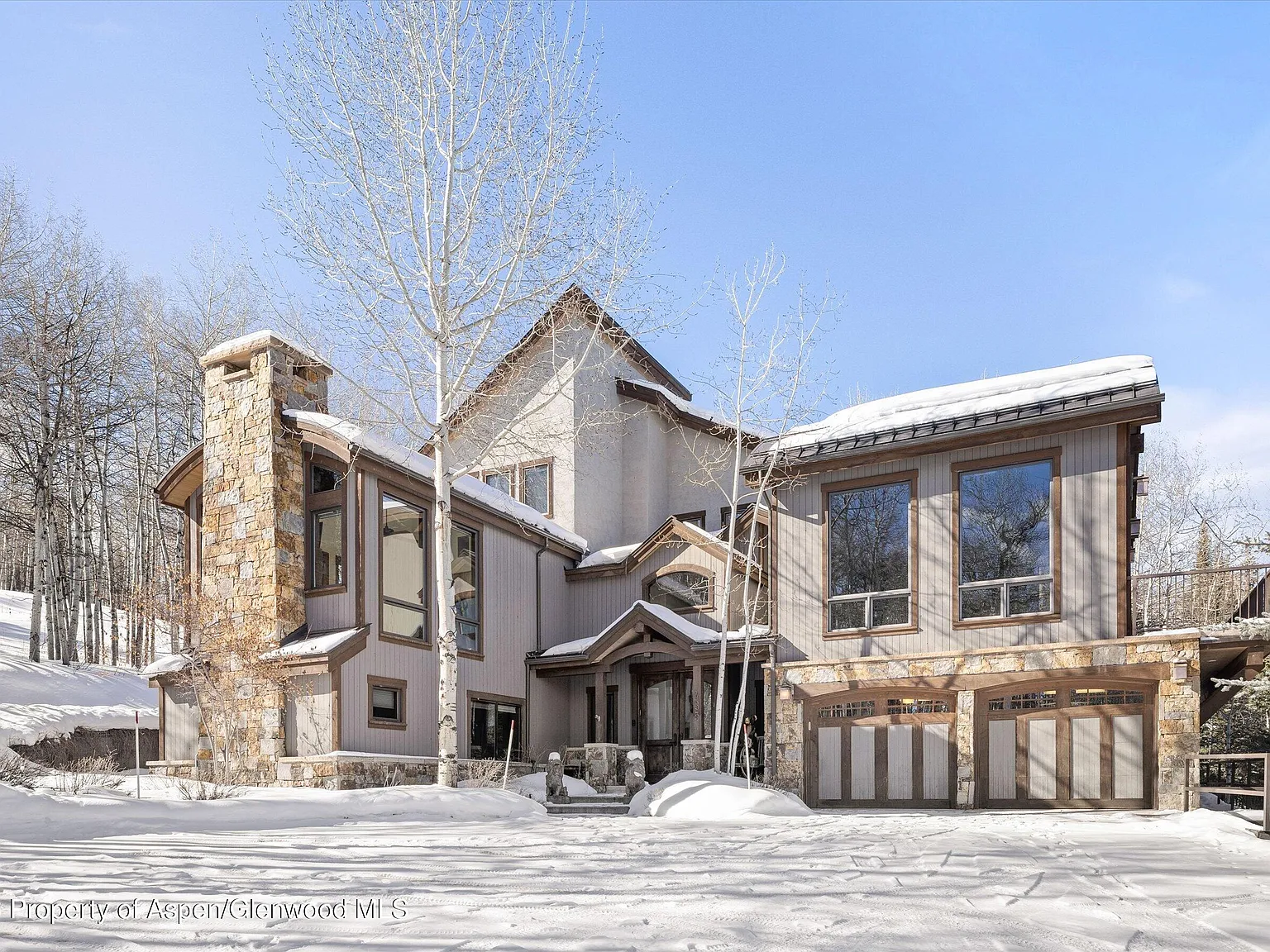 7 bed, 6.5 bath, 4780 sqft, $110,000 — Photo 1