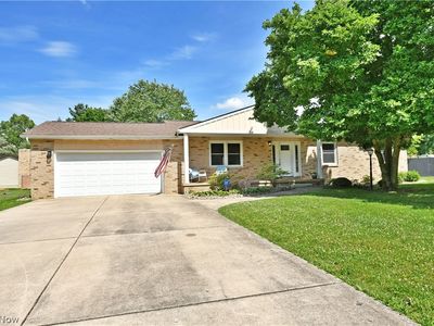 305 Old Oak Dr, Cortland, OH, 44410