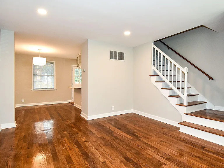 3402 S Stafford St — Photo 8