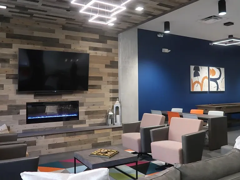Amenity Suite Fireplace Lounge