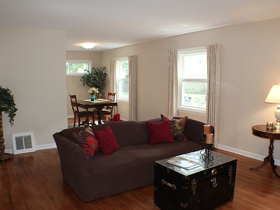 2nd image of 4209 Princeton Ave S