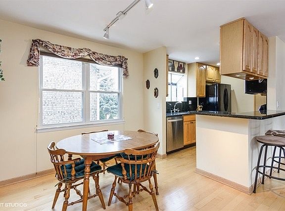 3rd image of 9001 Abbey Ln