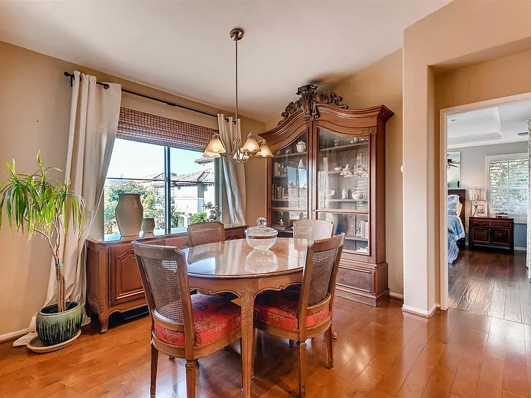 1164 Goddard St — Photo 4