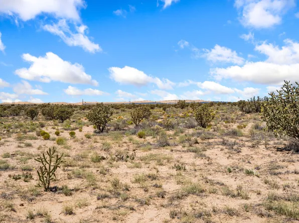 57th St SW, Rio Rancho, NM 87144