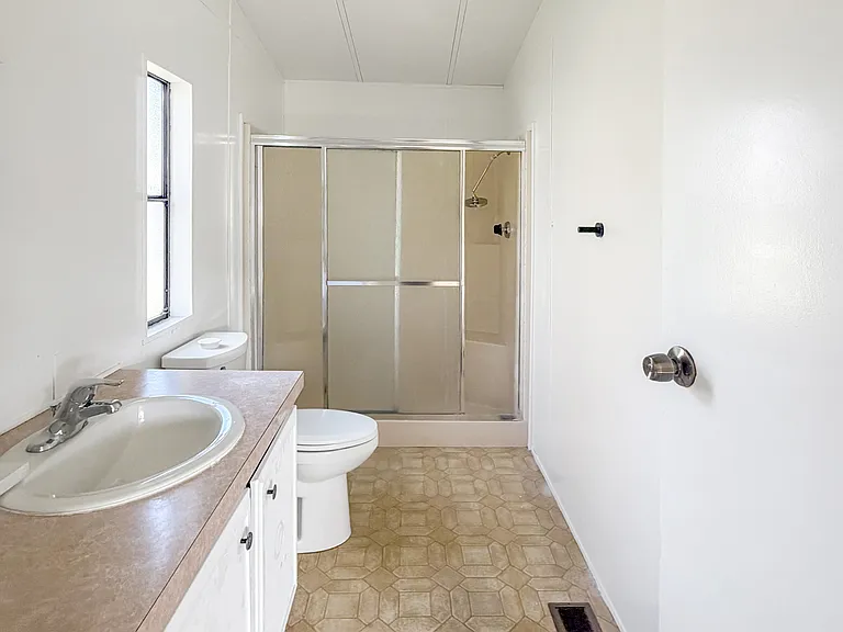 5625 Linne Rd #A — Photo 10