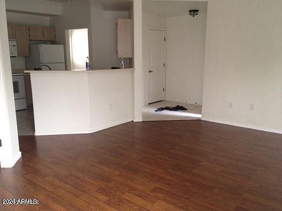 4th image of 600 W GROVE Parkway #2061
