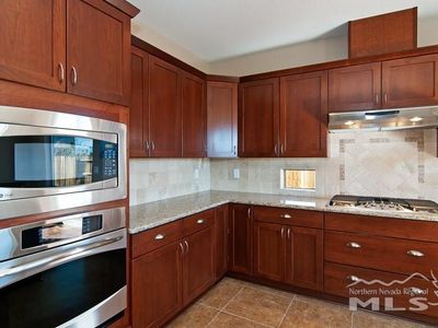 1082 Rocky Terrace Dr, Gardnerville, NV, 89460