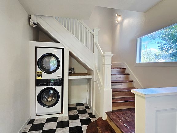 2nd image of 1108 S Sheridan Ave #B