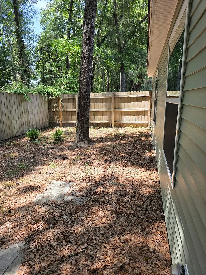 Functional open floor plan in Brindlewood Point — Photo 4