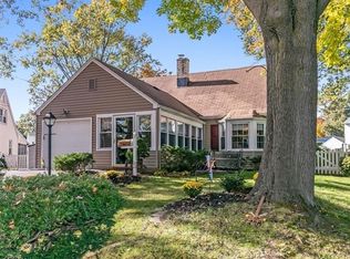 13 Algonquin Dr, Cranford, NJ 07016