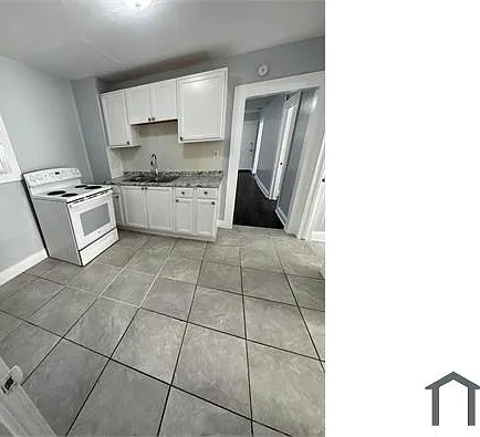 2115 Woodside St — Photo 9