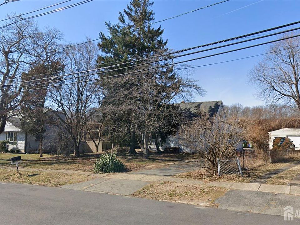 1st image of 2573 Woodbridge Ave