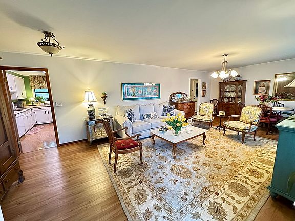 2nd image of 409 Sanford Rd
