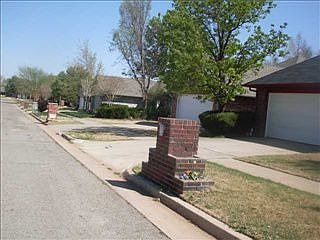 3rd image of 6613 NW 130th St