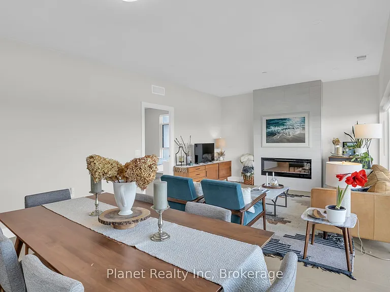 71 Wyndham St S #712 — Photo 12