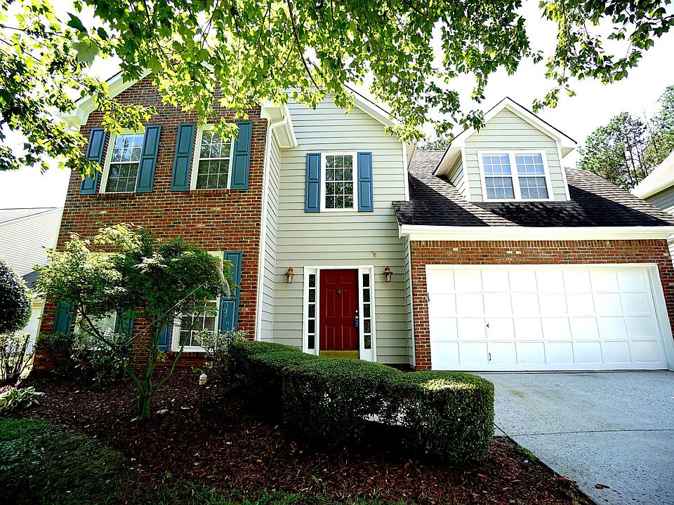 1st image of 390 Twin Brook Way