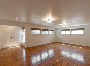 1409 Marine Dr, Galveston, TX 77550