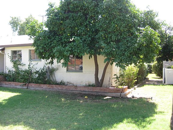 2nd image of 1021 E Cavalier Dr