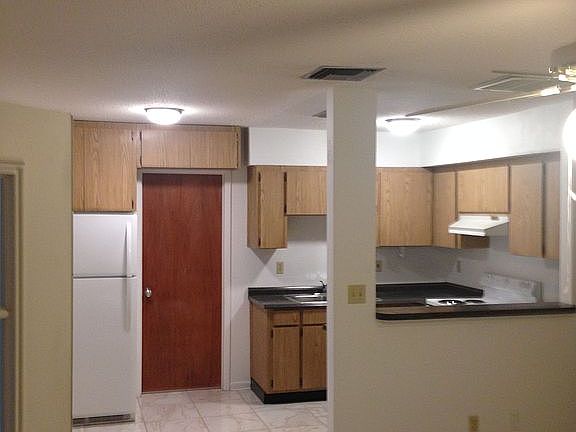 4th image of 1295 S Prospect Ave