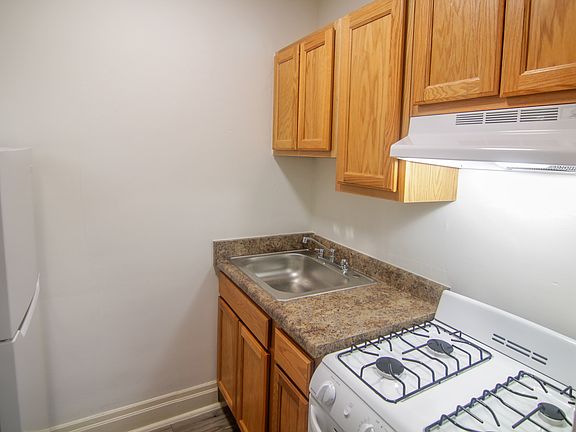 2nd image of 500 Todd St APT 6