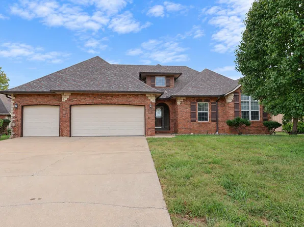 802 E Current Drive, Ozark, MO 65721