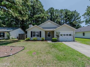 1026 Spring Villa Dr, Jacksonville, NC 28540