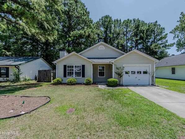 1026 Spring Villa Drive, Jacksonville, NC 28540