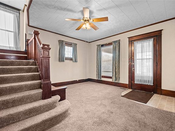 4th image of 401 Church St