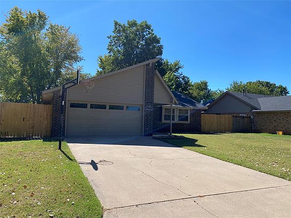 2nd image of 1504 Sherry Ct