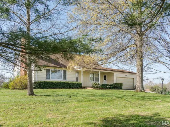 4468 Elder Rd, Villa Ridge, MO 63089