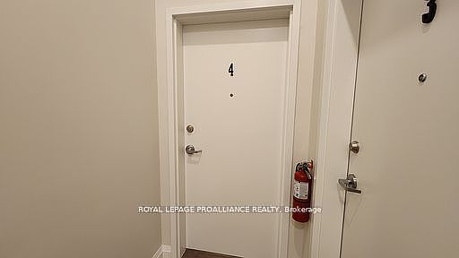 4th image of 261 Front St #4