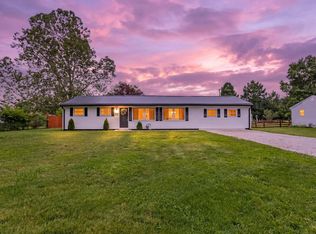 916 Fieldson Dr, Heath, OH 43056