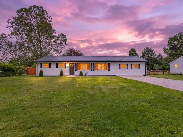 916 Fieldson Dr, Heath, OH 43056