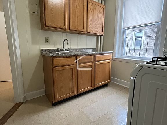2nd image of 95 Gordon St APT 18