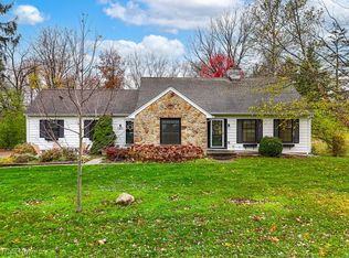 101 Old North Rd, Northfield, OH 44067