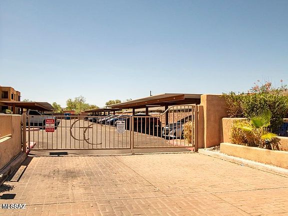 3rd image of 1810 E Blacklidge Dr APT 308