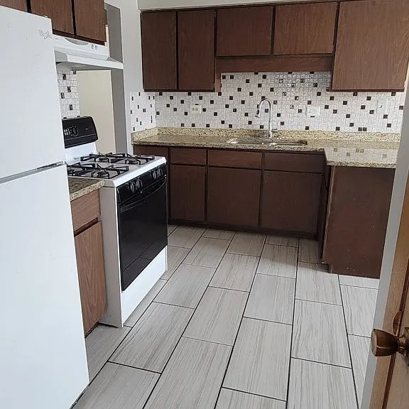 931-2 N Cora St #931-2N — Photo 2