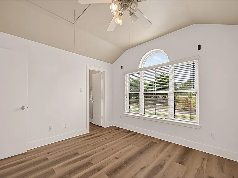 5941 S Loop E Fwy #104 — Photo 23