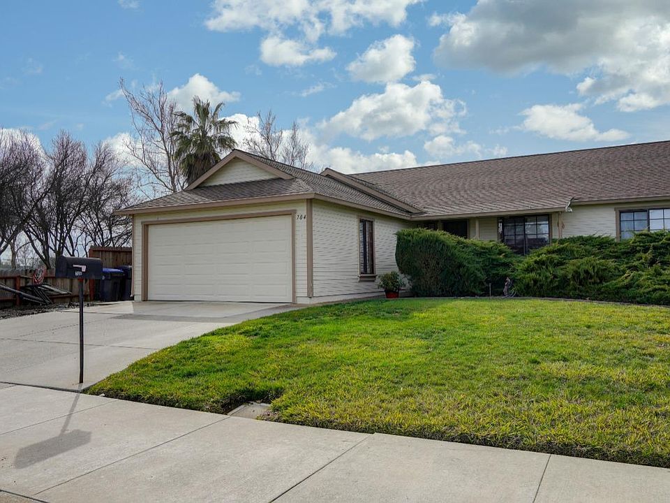 1st image of 704 Bella Vista Dr