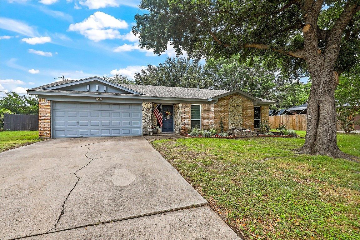 5612 Stone Dr, North Richland Hills, TX 76180 MLS 20350781 Zillow