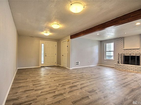 Large Living/Family Room & Fireplace