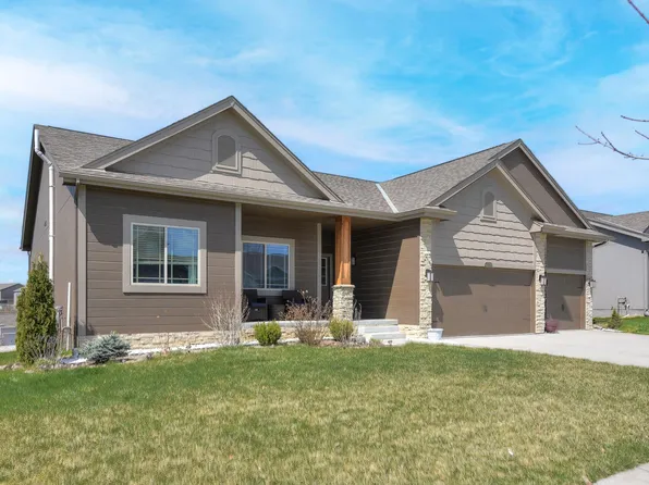 7166 N 163rd St, Bennington, NE 68007