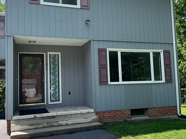 812 Elmwood St — Photo 1