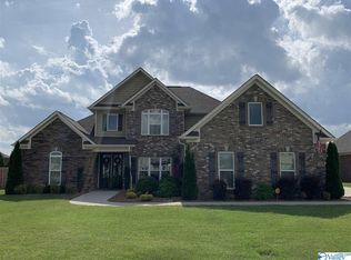 124 Madelyn Dr, Meridianville, AL 35759