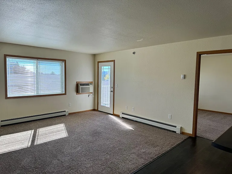 West Lake II Apartments — Photo 14