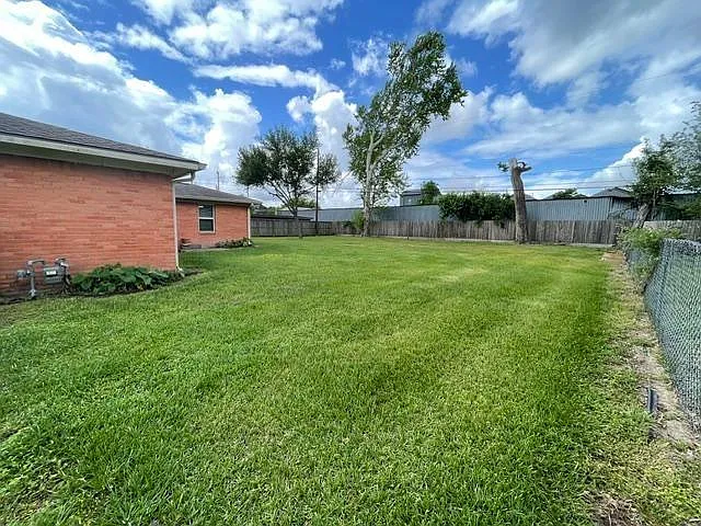 1805 Wycliffe Dr — Photo 17