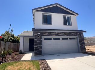 412 W Escalon Ave, Clovis, CA 93612