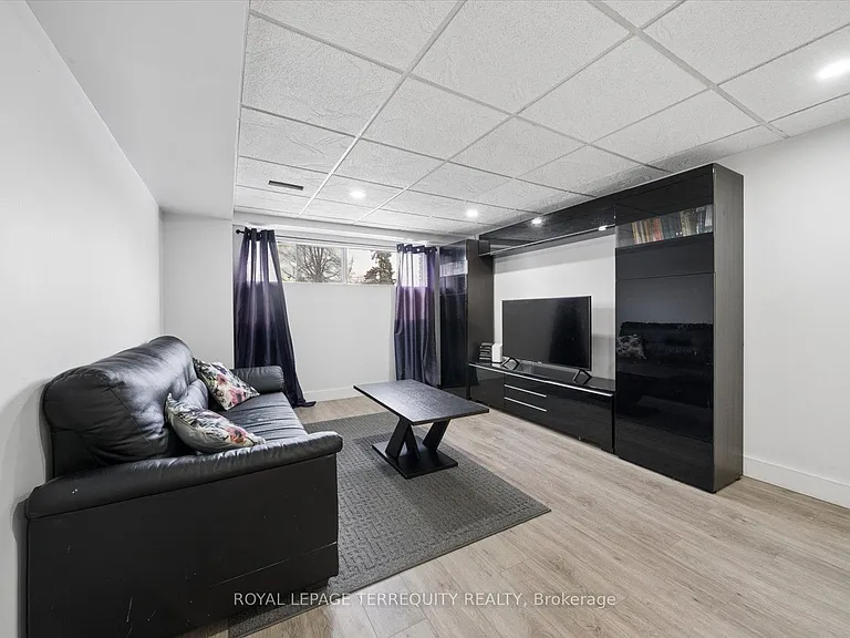 39 Baldwin Ln — Photo 16
