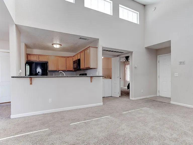9325 W Desert Inn Rd #206 — Photo 4